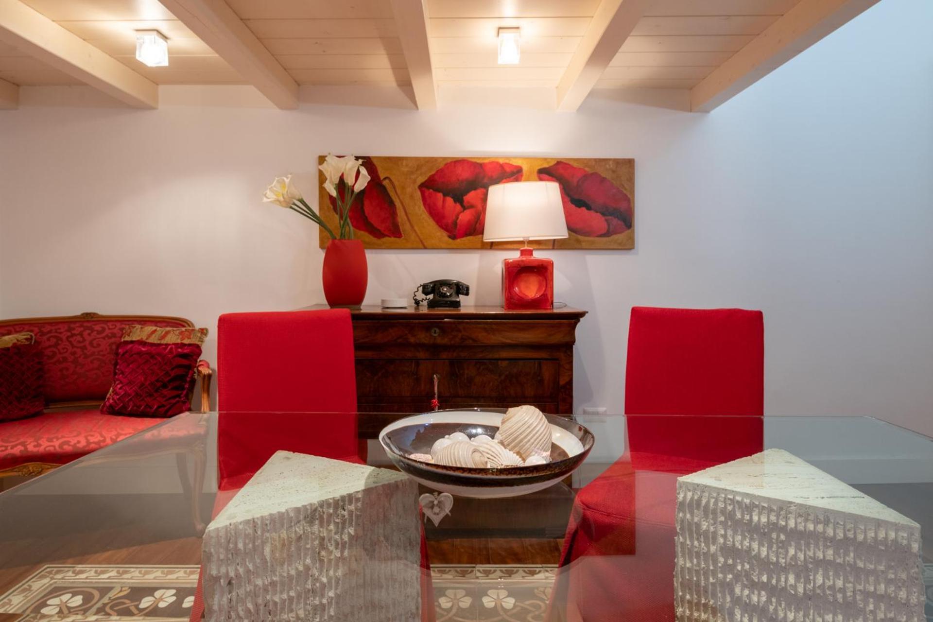 Riccardo Luxury Apartment Барі Екстер'єр фото