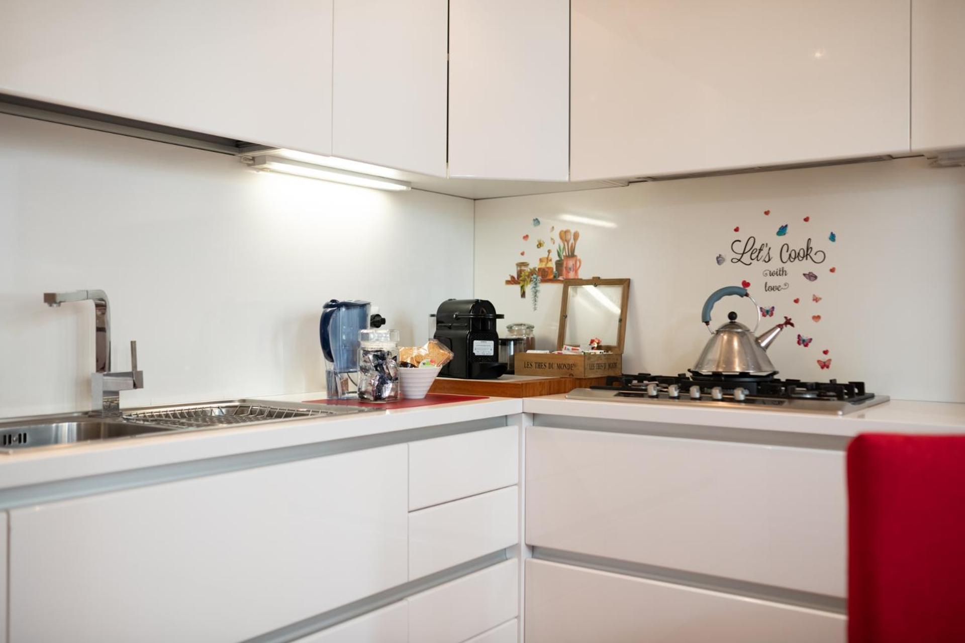 Riccardo Luxury Apartment Барі Екстер'єр фото