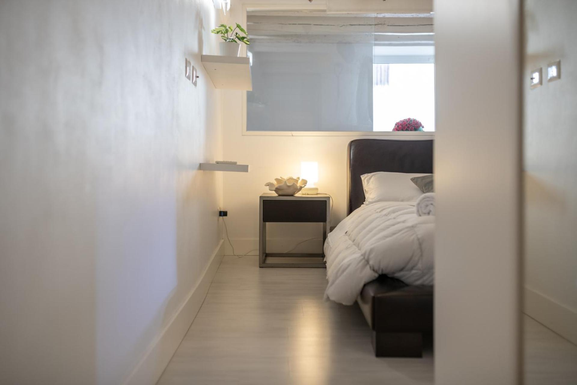 Riccardo Luxury Apartment Барі Екстер'єр фото