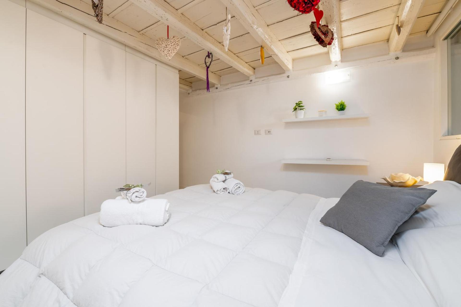 Riccardo Luxury Apartment Барі Екстер'єр фото